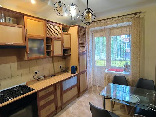 квартира за адресою Галицька вул., 64в
