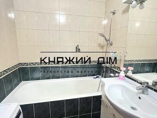 квартира по адресу Драгоманова ул., 14А