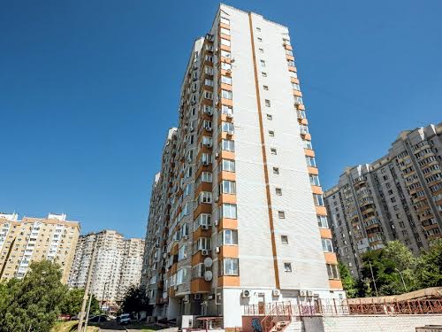 квартира за адресою Анни Ахматової вул., 35-А