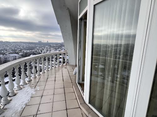 квартира за адресою Сергія Подолинського вул. (Благоєва), 7
