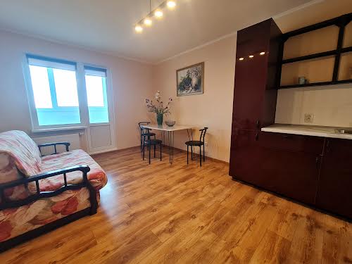 квартира за адресою Ревуцького вул., 54