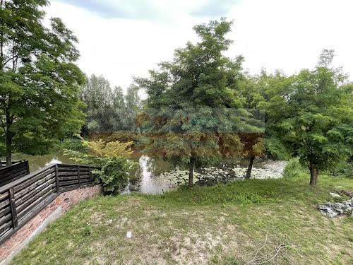 будинок за адресою Богатирська вул., 30б
