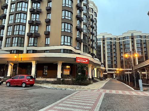 квартира за адресою Молодіжна вул., 4