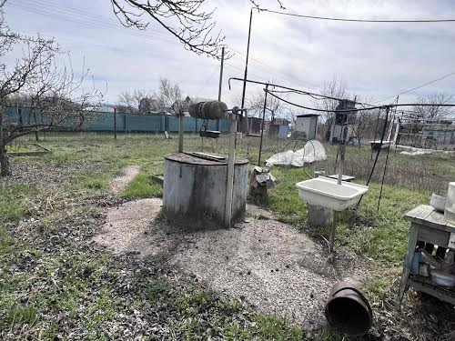 будинок за адресою Травнева 5