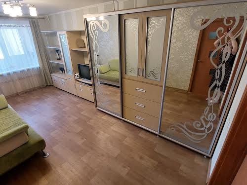 квартира за адресою Космонавтів вул., 146б