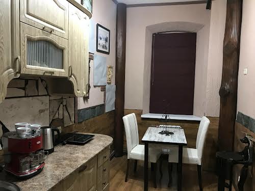 квартира за адресою Потебні вул., 2