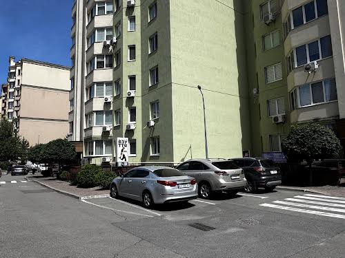 квартира за адресою Боголюбова вул., 16