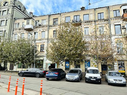 квартира за адресою Межигірська вул., 3/7