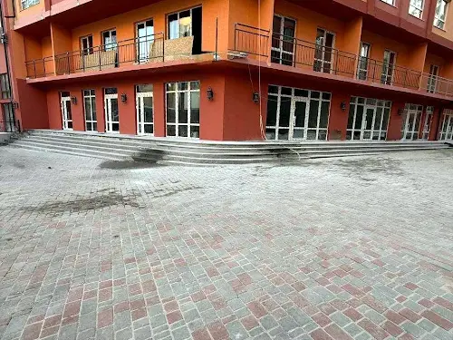 комерційна за адресою Глибочицька вул., 17