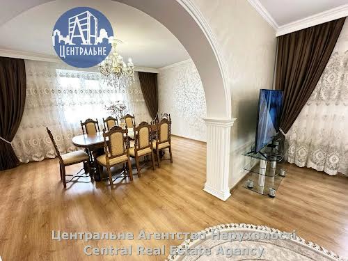 дом по адресу Головна, 115