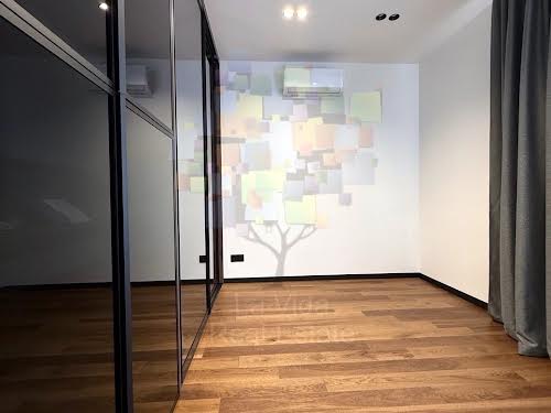 квартира за адресою Салютна вул., 2к16