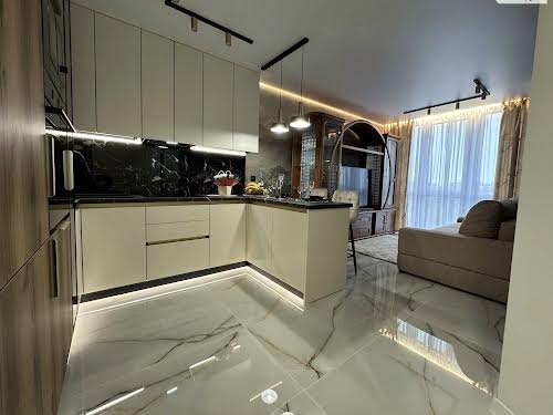 квартира за адресою Хмельницького, 223а