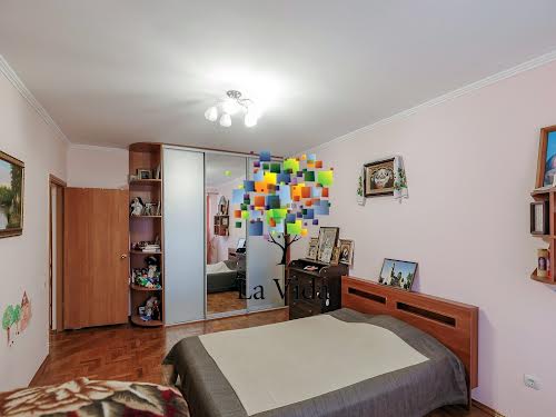 квартира за адресою Степана Рудницького вул. (Академіка Вільямса), 13к2