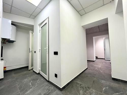 коммерческая по адресу Конотопская ул., 8