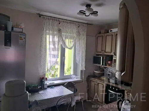 квартира за адресою Київ, Миколи Лаврухіна вул., 7