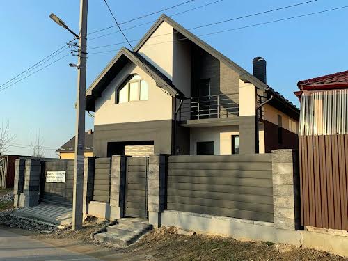 дом по адресу Степана Бандеры ул.