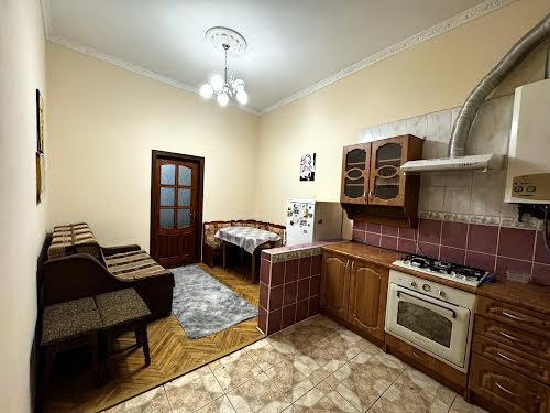 квартира за адресою Крехівська вул., 7