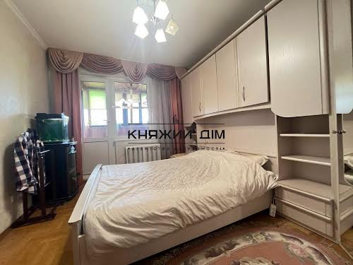квартира по адресу Драгоманова ул., 14А