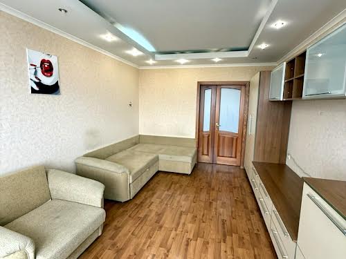 квартира за адресою Верховинна вул., 35