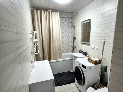 квартира за адресою Хіміків, 28