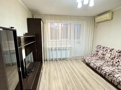 квартира за адресою Тополя-1 вул., 24