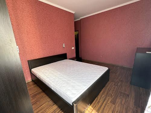 квартира за адресою Анни Ахматової вул., 47