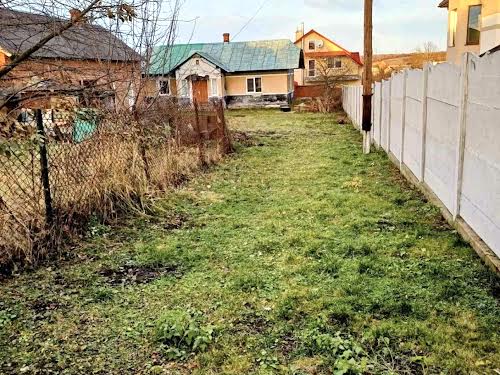 будинок за адресою центральна, 40