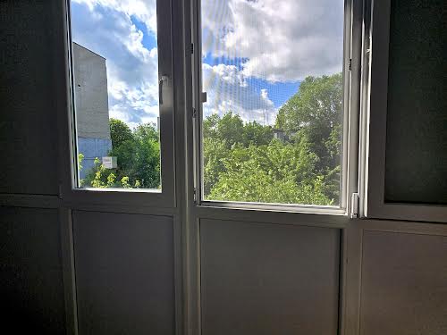 квартира за адресою Сержанта Коновалова вул., 20