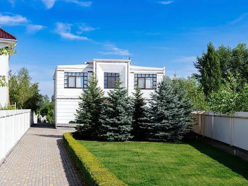 будинок за адресою с. Вишеньки, Зелена