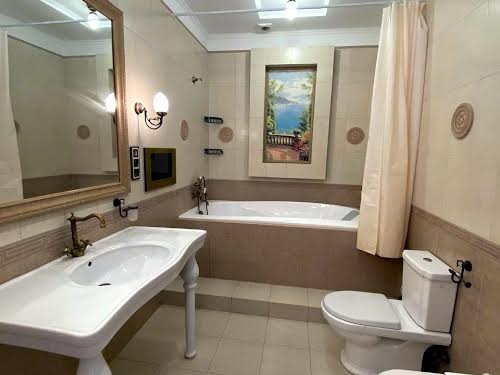 квартира за адресою Драгоманова вул., 5