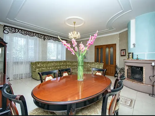 будинок за адресою Івана Їжакевича вул.