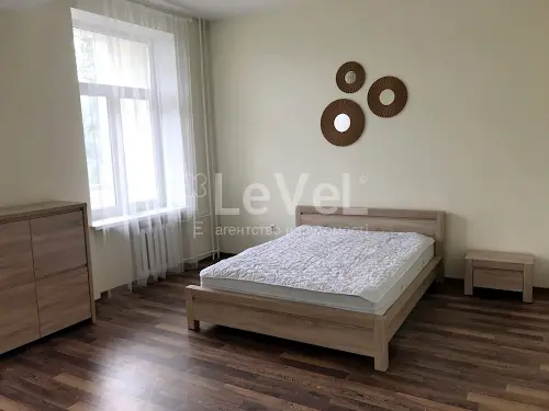 квартира за адресою Бульвар Ярослава Гашека, 18