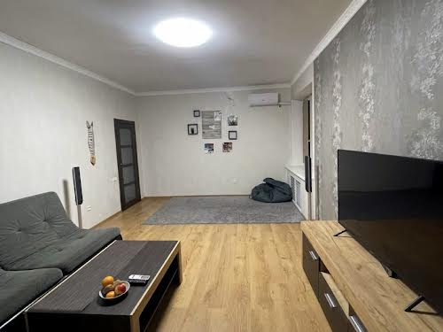 квартира за адресою Ярослава Мудрого вул. (Петровського), 38