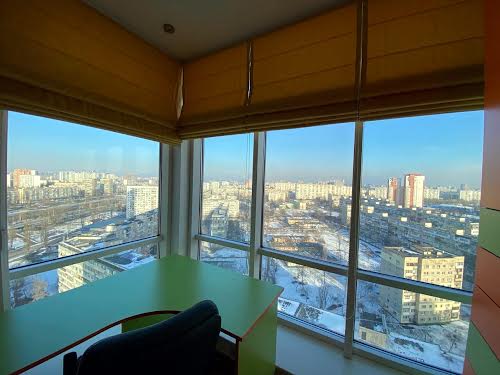 квартира за адресою Дніпровська набережна вул., 1-А