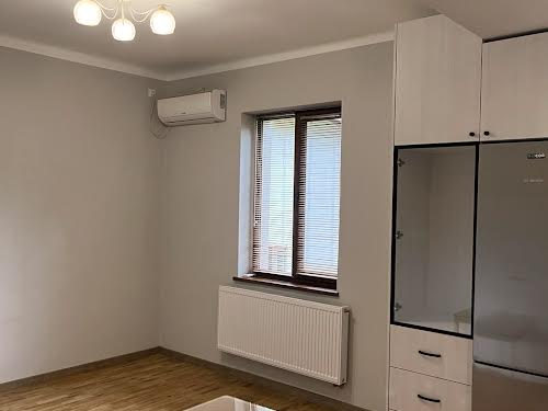 квартира за адресою Гетьмана Івана Мазепи вул. (Топольна), 37