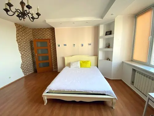 квартира за адресою Миколи Бажана просп., 12