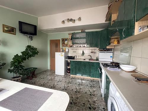 квартира за адресою Коновальця вул., 3