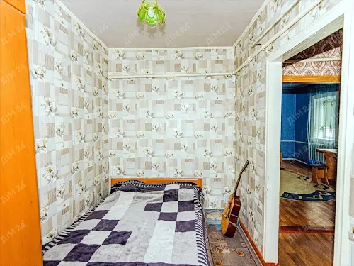 будинок за адресою Центральна, 1