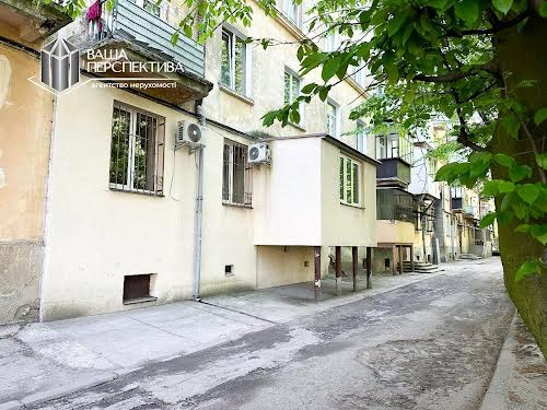 квартира за адресою Героїв УПА, 76