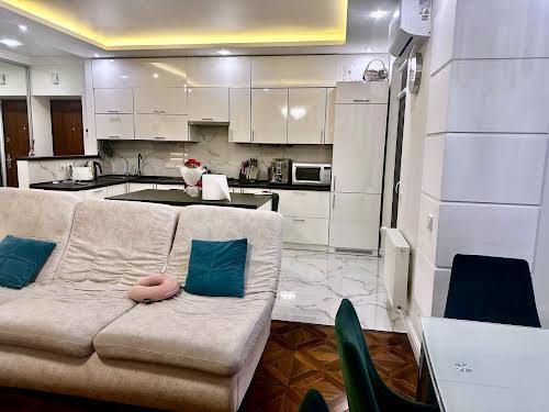 квартира по адресу Героїв Крут ул., 3