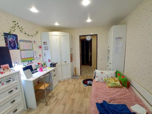 квартира за адресою Солідарна вул., 2