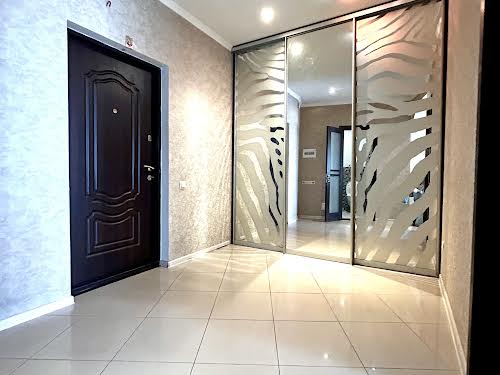 квартира за адресою Олени Пчілки вул., 2