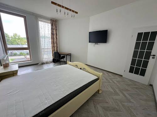 квартира за адресою Під Дубом вул. (Космонавтів), 26