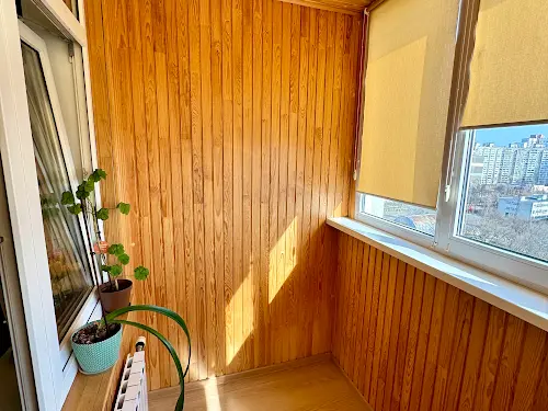 квартира за адресою Ревуцького вул., 7-В