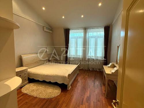 квартира за адресою Панаса Мирного вул., 8