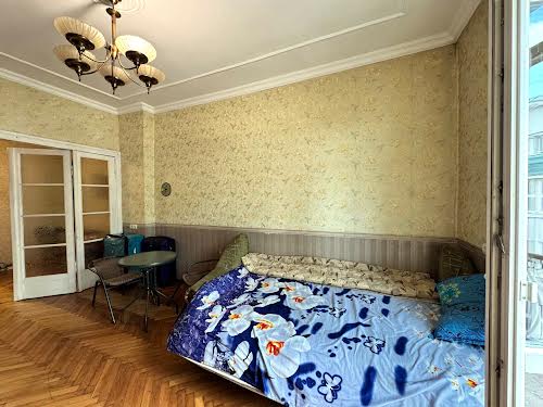 квартира за адресою Академіка Володимира Гнатюка вул. (), 3
