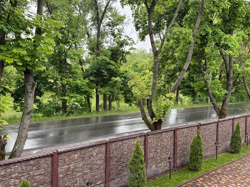 будинок за адресою Центральна