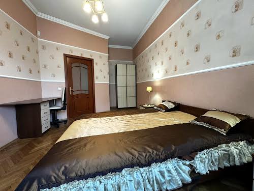 квартира за адресою Гетьмана Петра Дорошенка вул. (), 71