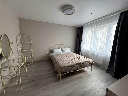 квартира за адресою Литературная, 10б