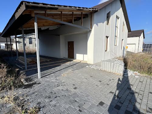 дом по адресу Лесі Українки ул.